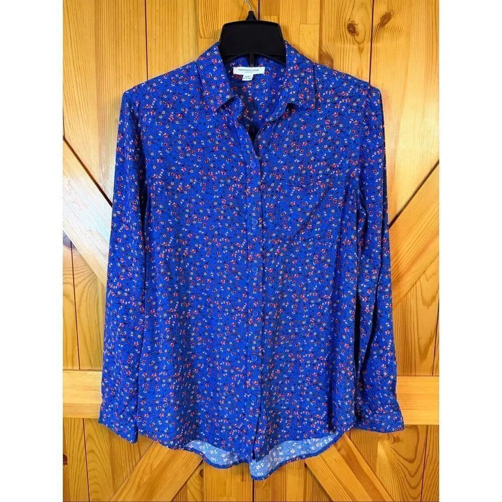 Beach Lunch Lounge Blue Red White Floral Button Up Blouse Size Small (6681)